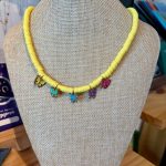 Collar Pucas mariposas