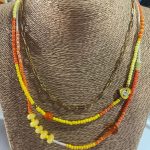 Collar beads amarillo anaranjado