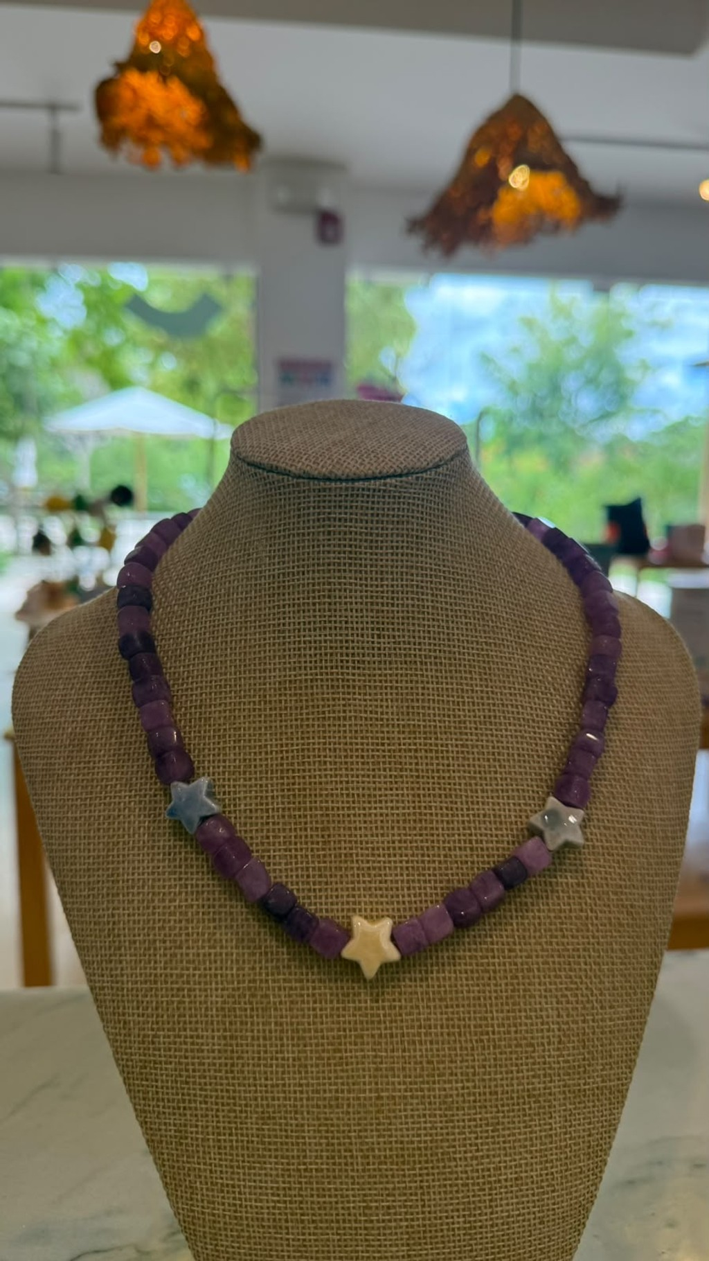 566-01a0ca5a-997c-726b-842b-29e14db46c49.jpg Collar cuadritos morados estrellas - Imagen 1